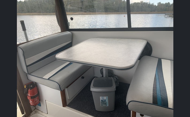 Bayliner 2459-kuva-5